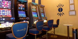 Filipino player enjoying online bingo games on okfun platform